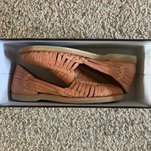 Brother Vellies Huaraches in Blush size 6